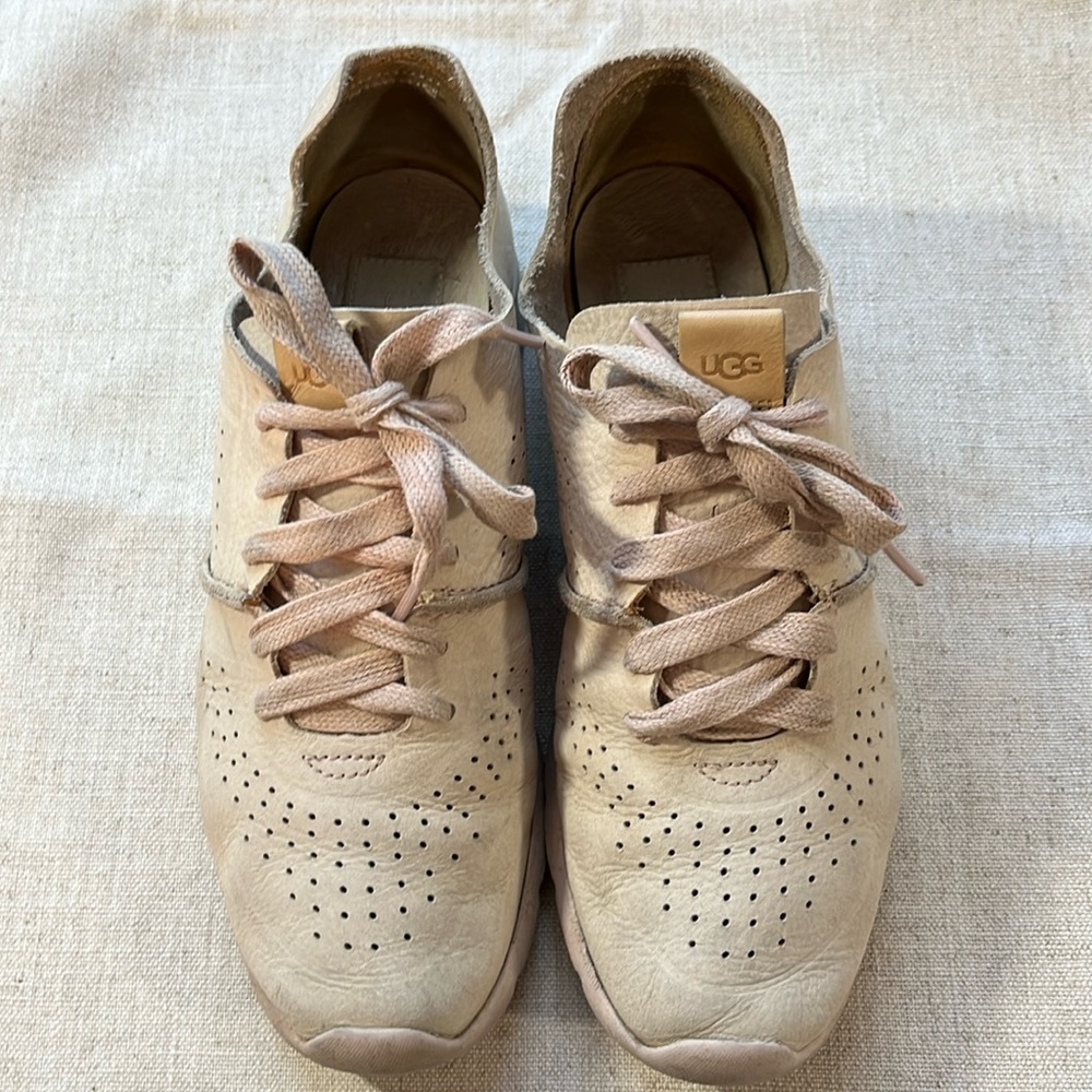 Ugg Light Pink Suede Leather Tennis Shoes Casual Size 8